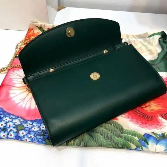 Hyper Peter bag Gucci small leather Zumi smooth shoulder 0610